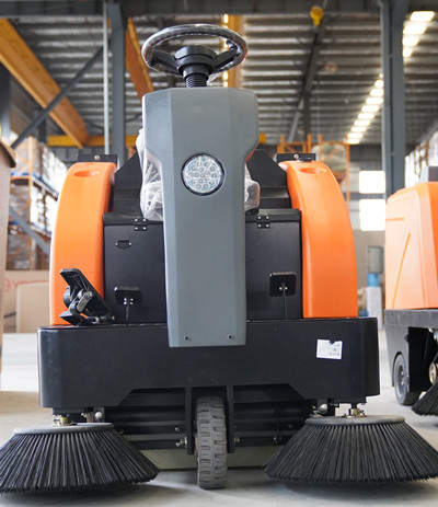 榮事達小型掃地機解決您的日常清潔需求 榮事達小型掃地機解決您的日常清潔需求.jpg