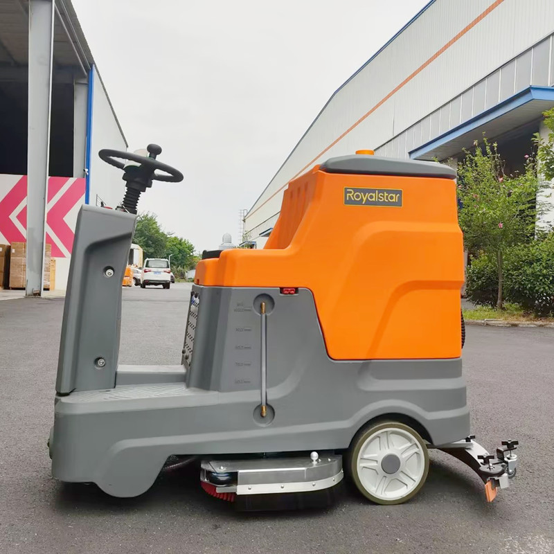 工業(yè)洗地機為建筑和企業(yè)帶來的全新選擇 工業(yè)洗地機為建筑和企業(yè)帶來的全新選擇.jpg